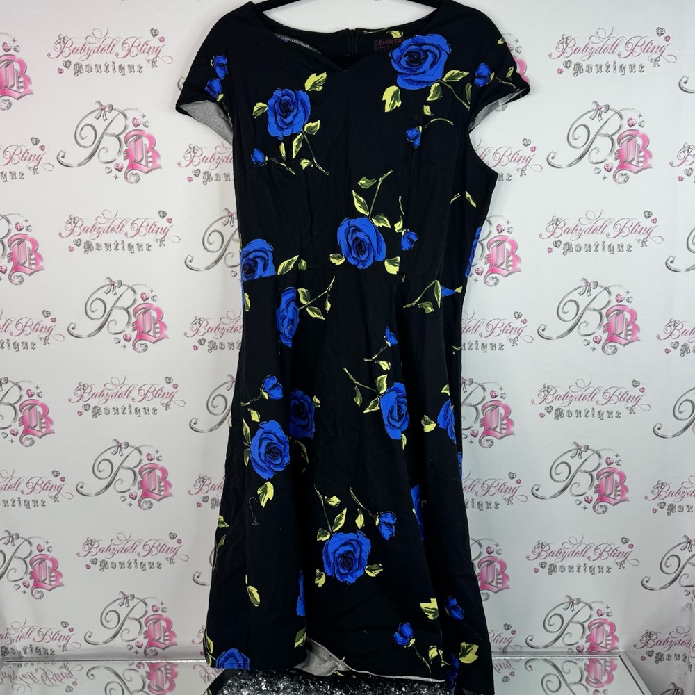 Dress tells dress roses blue green Chic Black Dress with Blue Floral Design